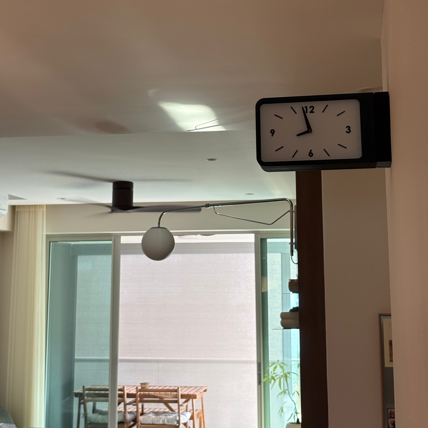 Datum (2 faced clock)